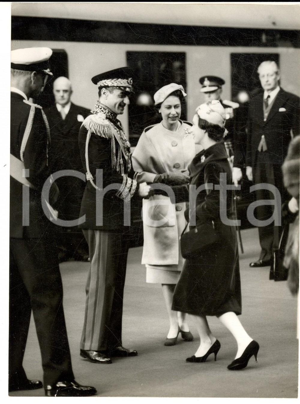 Fotografia d epoca originale 1959 LONDON Princess Margaret and the queen with the Shah Reza PAHLAVI Photo 1