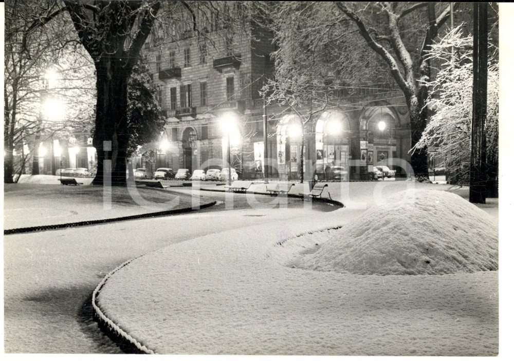 Fotografia d epoca originale 1959 TORINO PORTA NUOVA I giardini di piazza Carlo Felice sotto la neve Foto 1