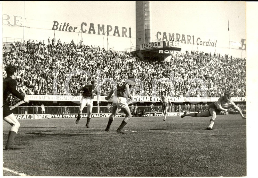 Fotografia d epoca originale 1958 FIRENZE CALCIO SERIE A Goal di Cesare MACCACCARO in FIORENTINAGENOA Foto 1
