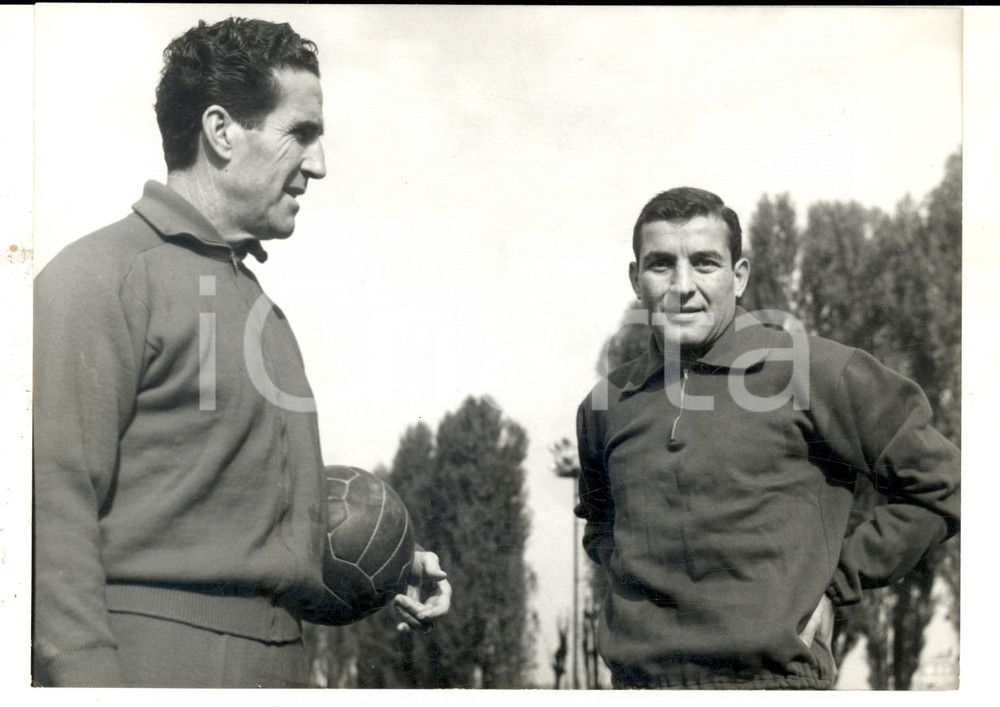 1960 ca CALCIO SERIE A Beniamino DI GIACOMO in contatto con il GENOA *Foto