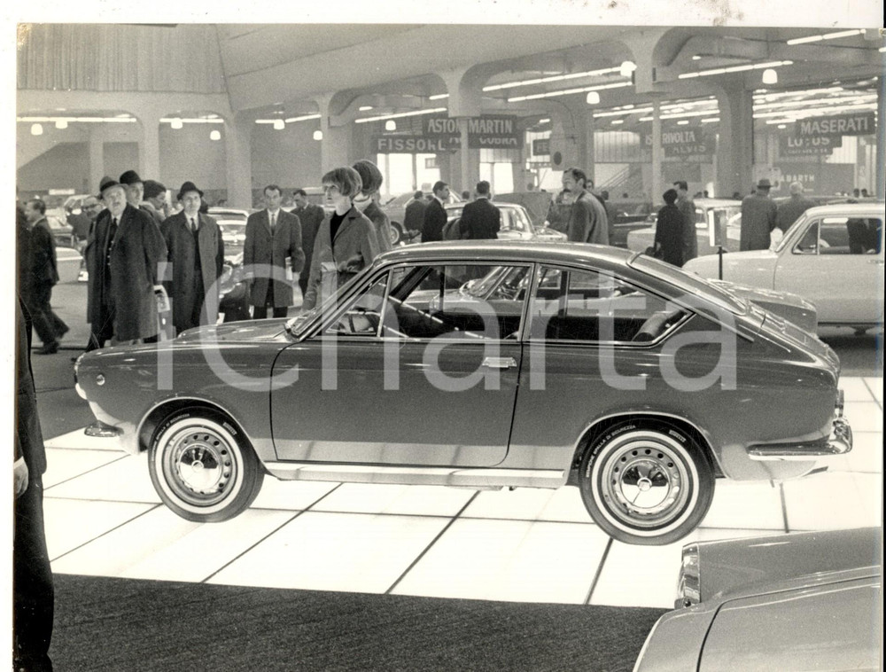 Fotografia d epoca originale 1965 GINEVRA 35Â° Salone dell Automobile  FIAT 850 coupÃ© Foto 24x18 cm 1