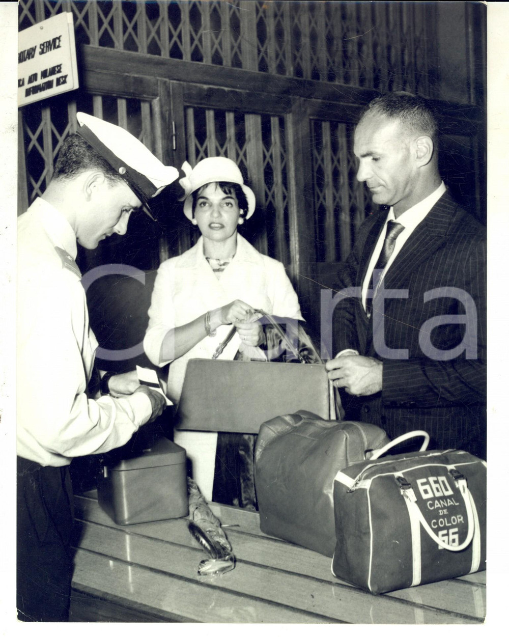 Fotografia d epoca originale 1962 MILANO Allenatore JUVENTUS Paulo AMARAL arriva a Malpensa Foto DANNEGGIATA 1