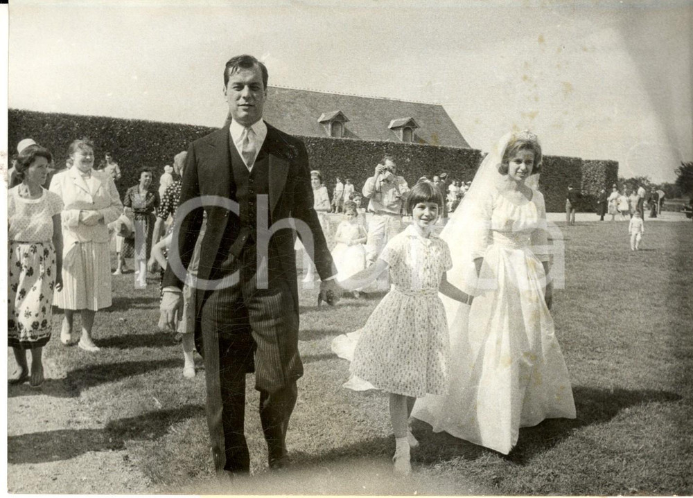 Fotografia d epoca originale 1960 LUYNES Mariage du prince NapolÃ©on MURAT avec InÃ¨s de LUYNES Photo 18x13 1
