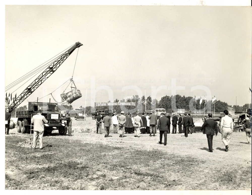 Fotografia d epoca originale 1965 CREMONA Inaugurazione primo tronco del canale da Milano al Po Foto 24x18 1