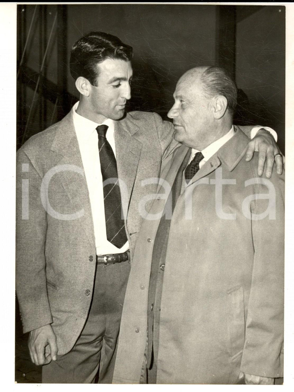 Fotografia d epoca originale 1960 ca CALCIO FIRENZE Eddie FIRMANI  e zio Lajos CZEIZLER Foto 18x13 cm 1