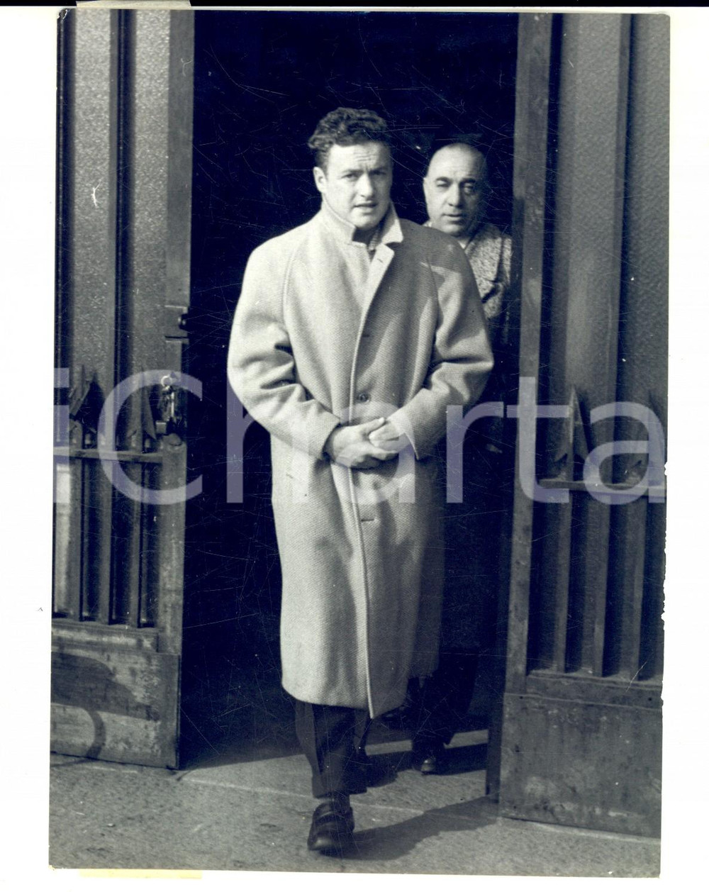 Fotografia d epoca originale 1954 CALCIO SERIE A INTER Antoine BONIFACI dopo il primo allenamento Foto 14x18 1