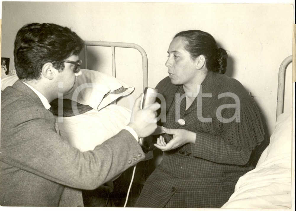 Fotografia d epoca originale 1959 SIRACUSA Paola RUSCICA, moglie del bigamo Francesco MULE   Foto 18x13 1