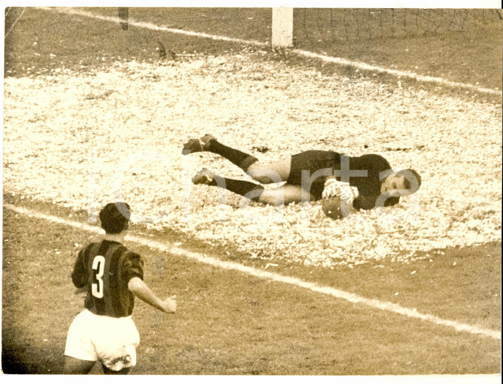 Fotografia d epoca originale 1959 CALCIO SERIE A INTERMILAN Parata di Giorgio GHEZZI Foto 24x18 cm 1