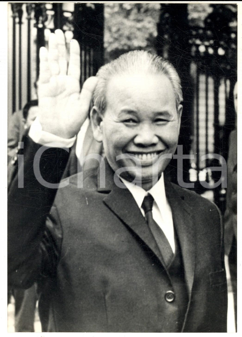 Fotografia d epoca originale 1970 PARIS Xuan THUY alla Conferenza Internazionale sul VIETNAM Foto 13x18 1
