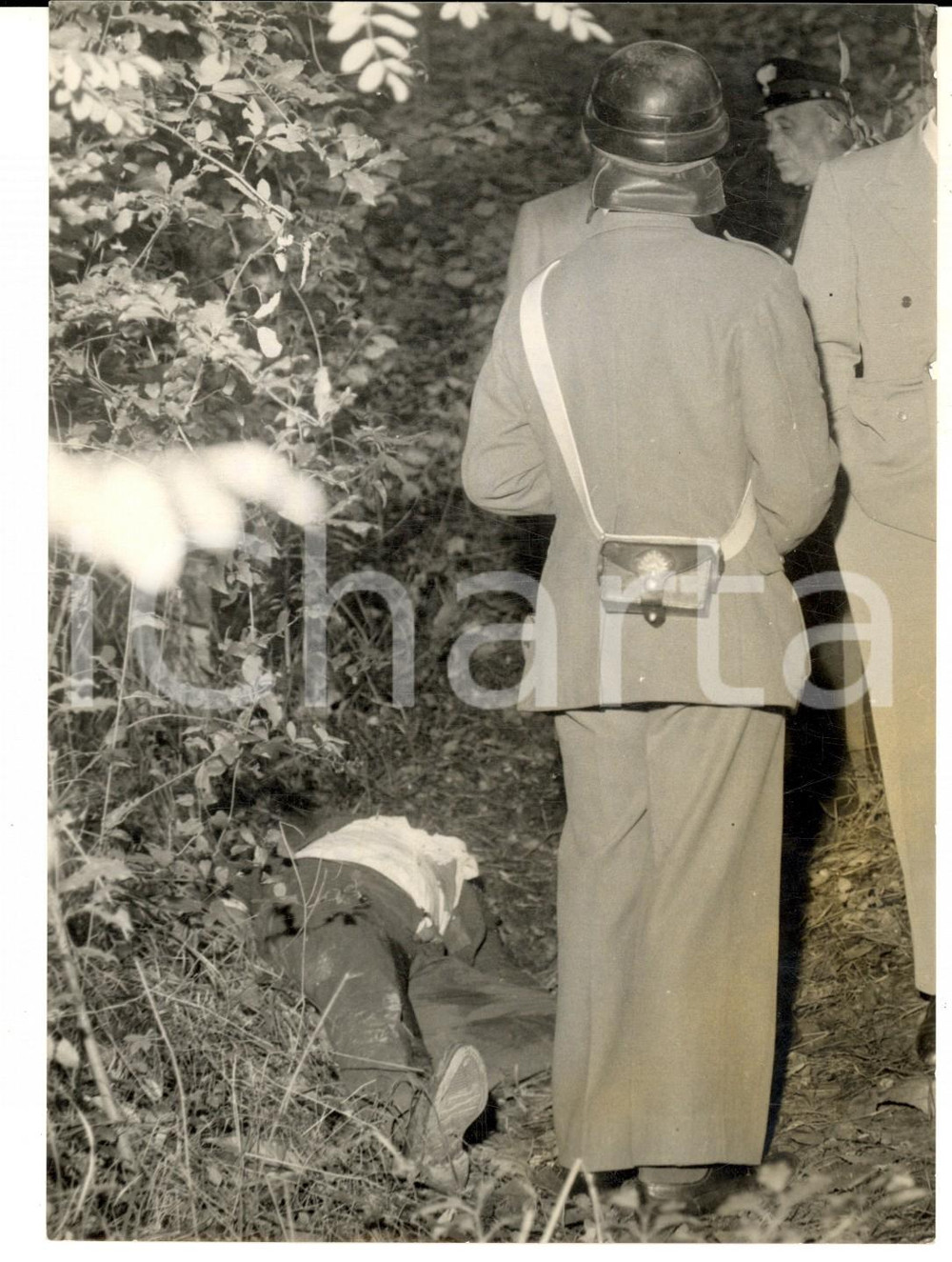 Fotografia d epoca originale 1960 GENOVA PONTEDECIMO Gaetano PORCU ucciso per tentata violenza  Foto 13x18 1