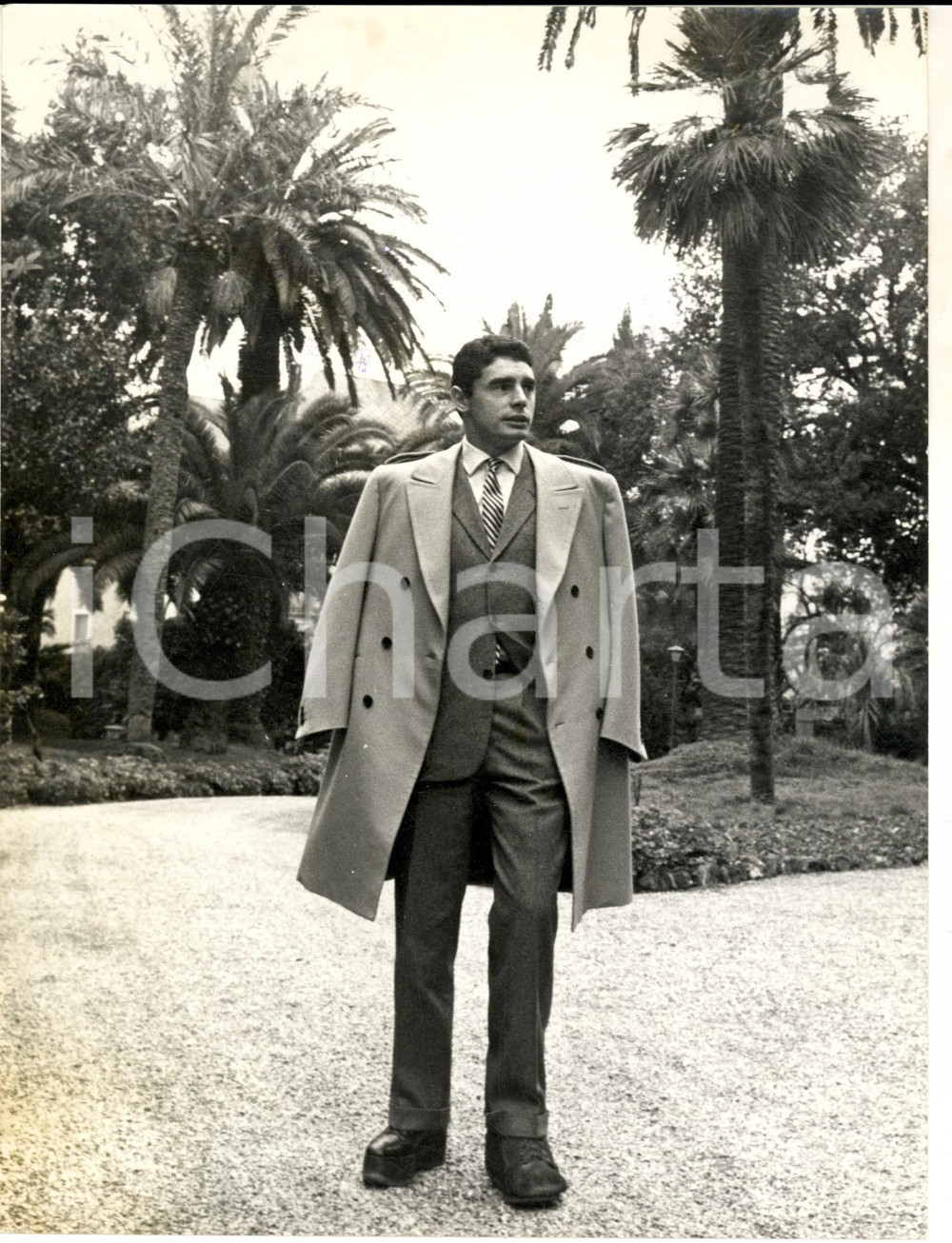 Fotografia d epoca originale 1966 GENOVA Calciatore del MILAN Bruno MORA in convalescenza Foto 18x24 cm 1