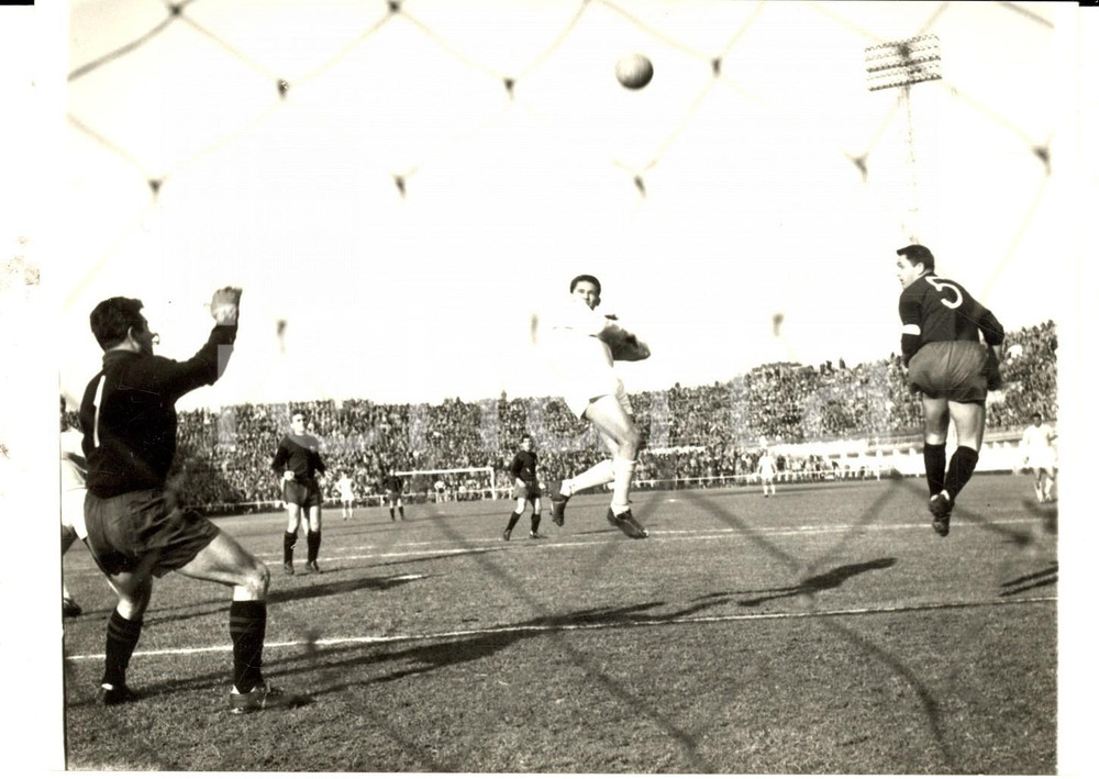 Fotografia d epoca originale 1958 CALCIO LAZIOGENOA 00 Azione in area di rigore Fotografia 18x13 cm 1