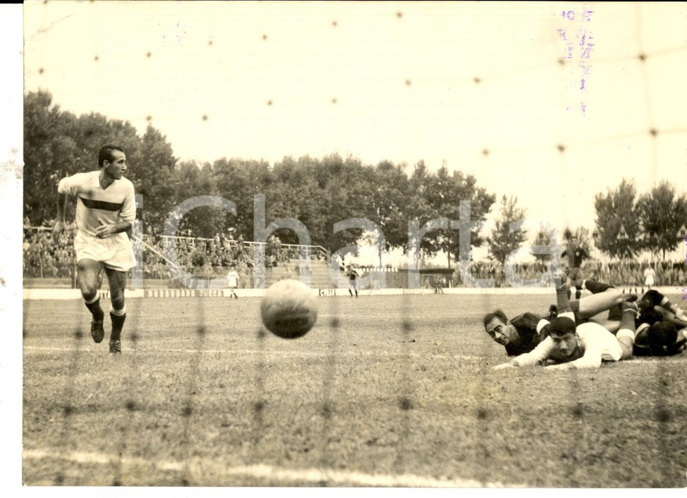 1960 CALCIO SERIE B MONZA -GENOA Rete genoana annullata *Foto 18x13 cm