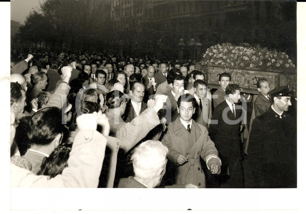 Fotografia d epoca originale 1957 ROMA Funerali di Giuseppe DI VITTORIO  Arrivo della salma Foto 18x14 1