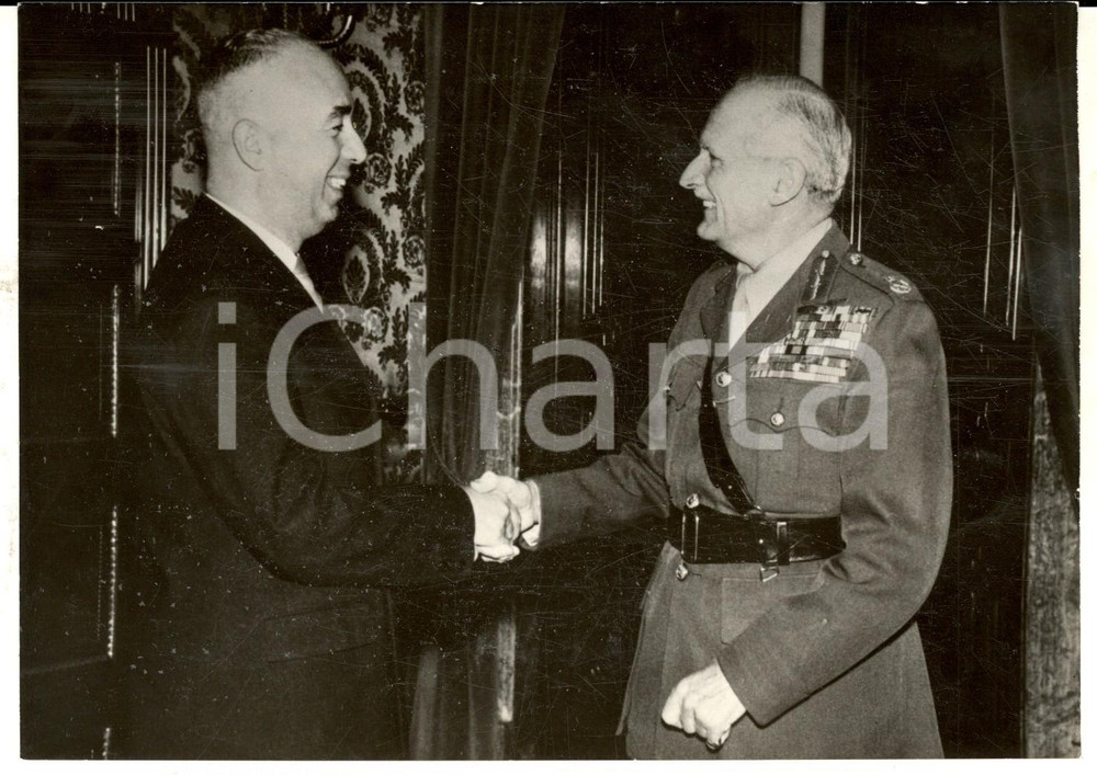 Fotografia d epoca originale 1957 ROMA Paolo Emilio TAVIANI riceve il generale Bernard MONTGOMERY Foto 1