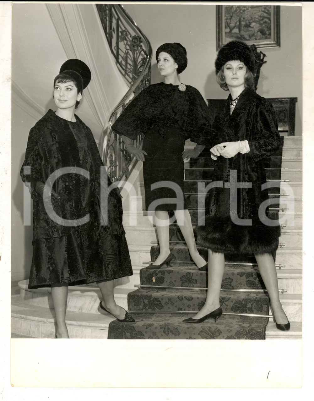 Fotografia d epoca originale 1961 MONTECARLO Sfilata pellicce MARUCCELLI, ENZO e MATTI pro CROCE ROSSA Foto 1