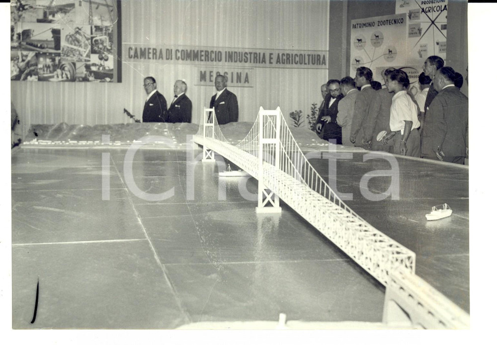 Fotografia d epoca originale 1955 ca Inaugurazione FIERA MESSINA Franco RESTIVO con progetto ponte su Stretto 1