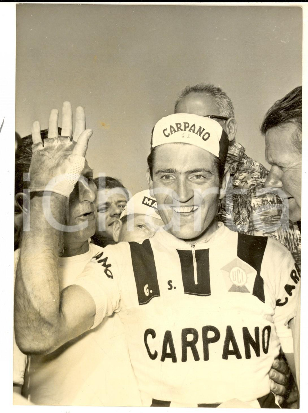 Fotografia d epoca originale 1962 TOUR DE FRANCE CICLISMO Antonio BAILETTI vince in fuga a Bordeaux Foto 1
