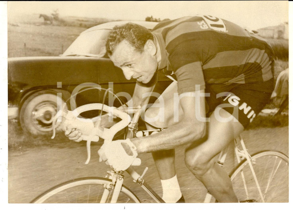 Fotografia d epoca originale 1962 TOUR DE FRANCE CICLISMO Ercole BALDINI in rimonta su ANQUETIL Foto 1