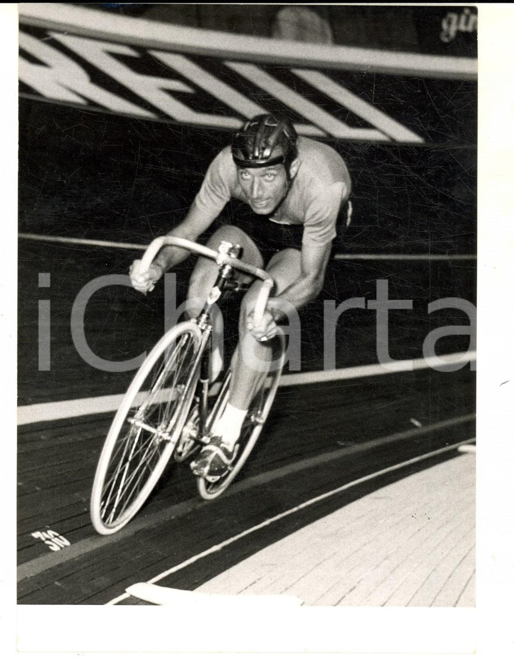 Fotografia d epoca originale 1955 MILANO Mondiali CICLISMO su pista  DILETTANTI  Loris CAMPANA in azione 1