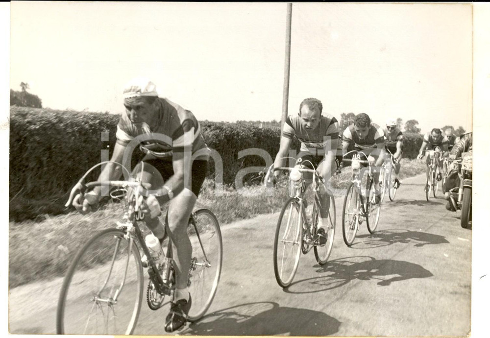 Fotografia d epoca originale 1960 CICLISMO TOUR DE FRANCE DIEPPECAEN Fuga di Wim VAN EST Foto 18x14 1