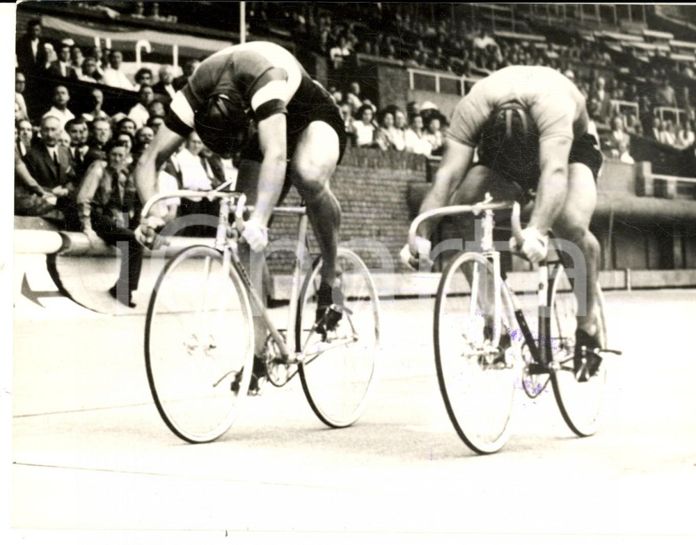 Fotografia d epoca originale 1959 AMSTERDAM Mondiali CICLISMO DILETTANTI Valentino GASPARELLA vince il titolo 1