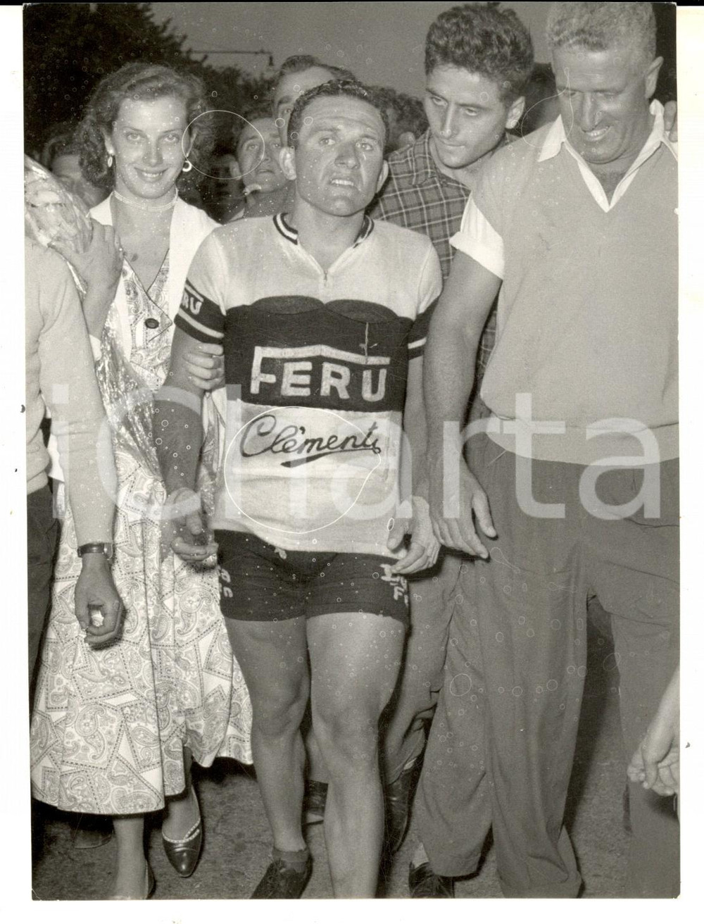 Fotografia d epoca originale 1954 CICLISMO TOUR DE SUISSE Donato ZAMPINI vince la 3 tappa Foto 14x18 1