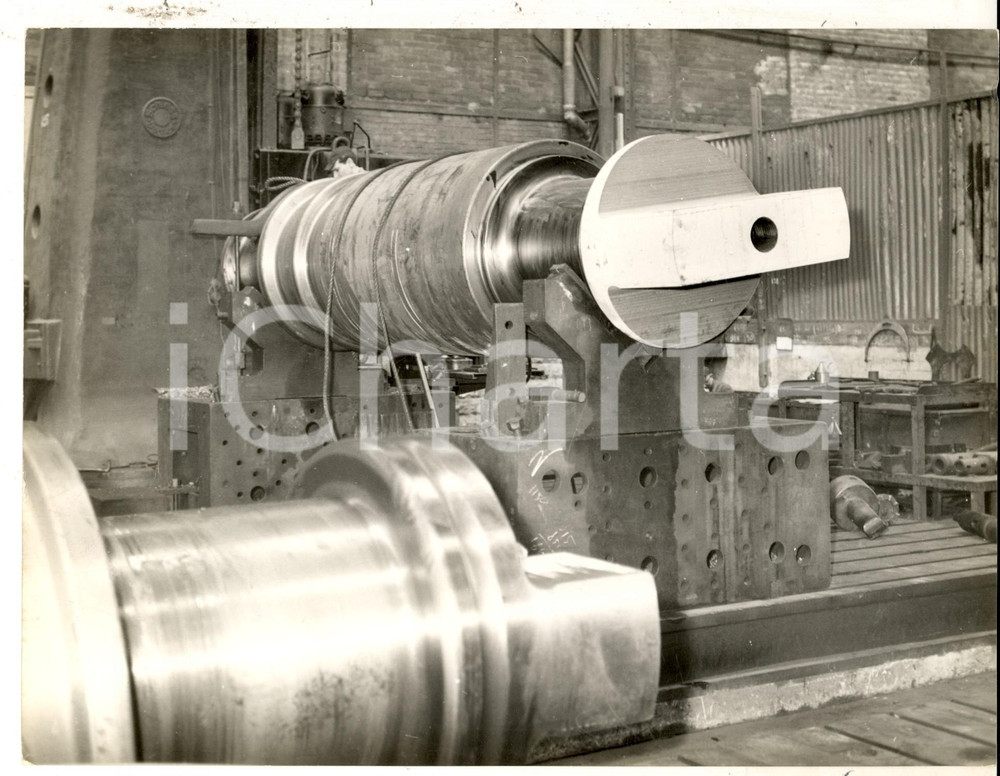 Fotografia d epoca originale 1958 GENOVA CORNIGLIANO Una lavorazione nello stabilimento ITALSIDER Foto 1