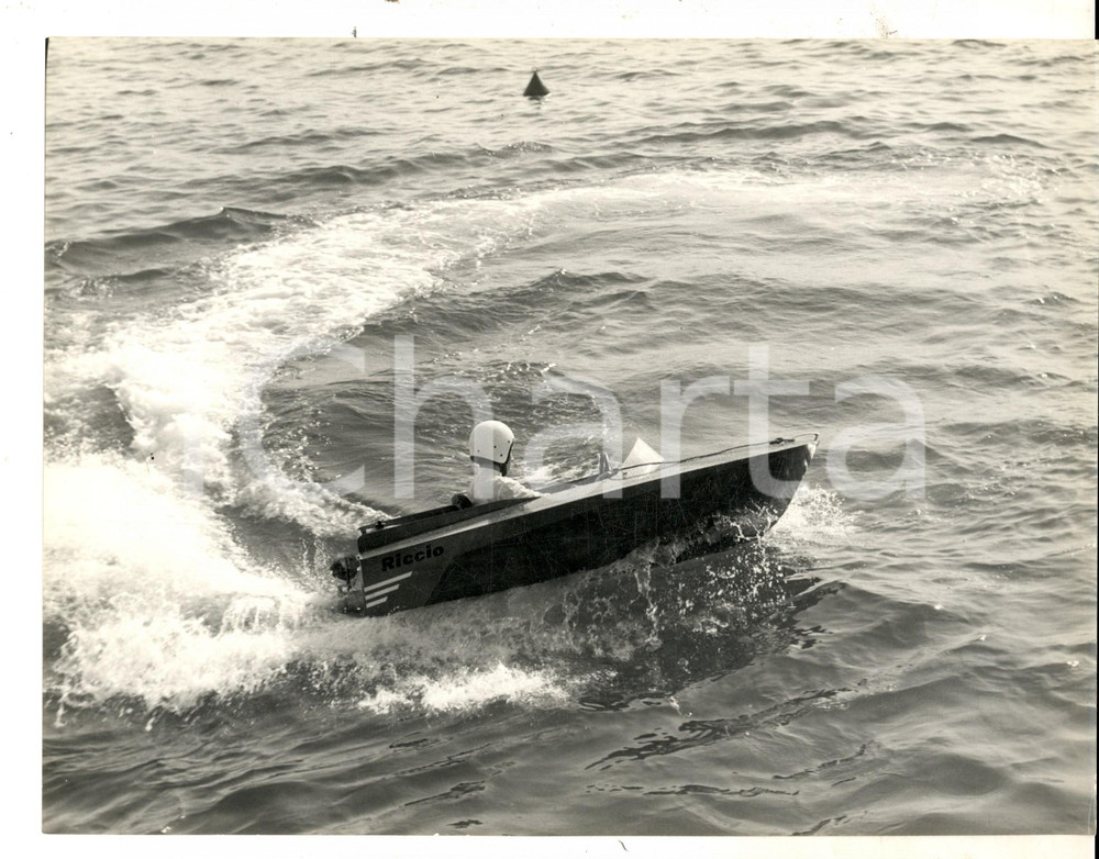 Fotografia d epoca originale 1963 GENOVA SALONE NAUTICO Barca monoposto RICCIO in mare Fotografia 24x20 cm 1