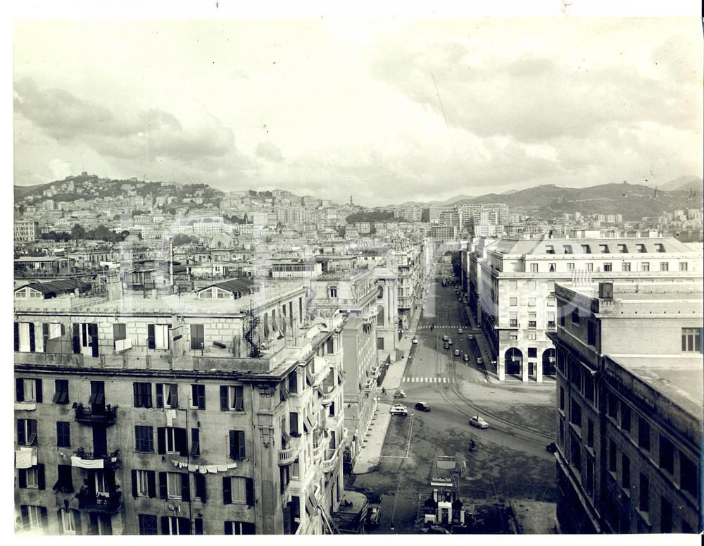 Fotografia d epoca originale 1961 GENOVA Veduta panoramica di via BRIGATA LIGURIA Foto 24x18 cm 1