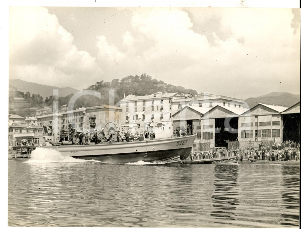 Fotografia d epoca originale 1963 GENOVA VOLTRI Cantieri COSTAGUTA Varo del dragamine POLPO Foto 24x18 cm 1