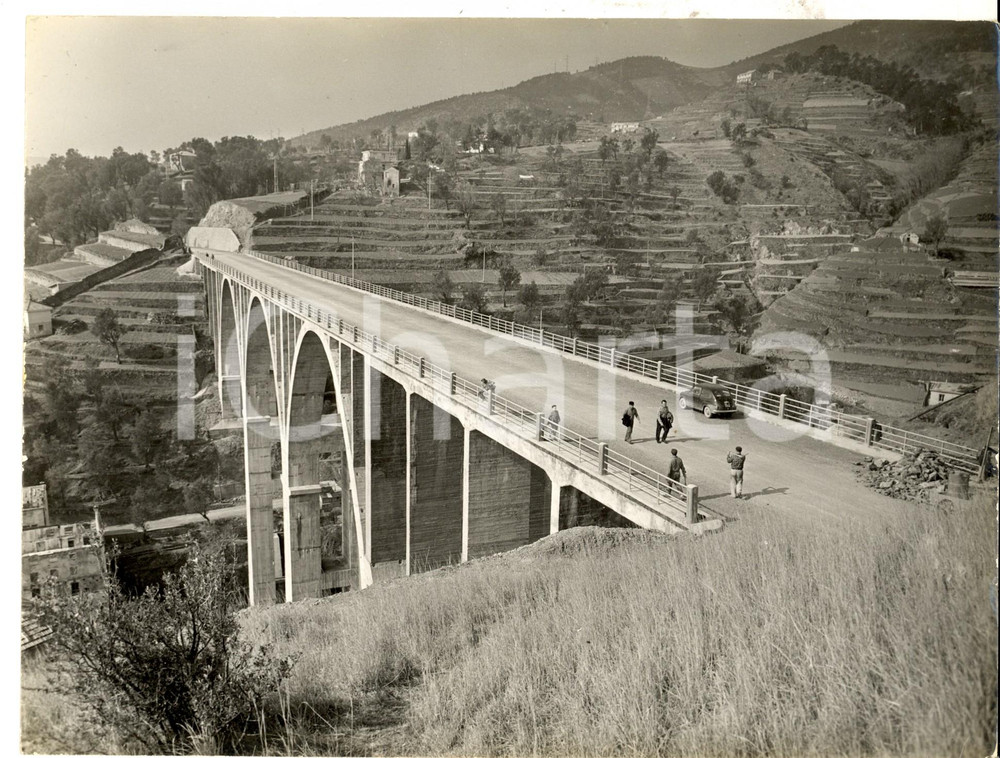Fotografia d epoca originale 1956 VESIMA GE Costruzione del viadotto dell AUTOSTRADA DEI FIORI Foto 18x24 1