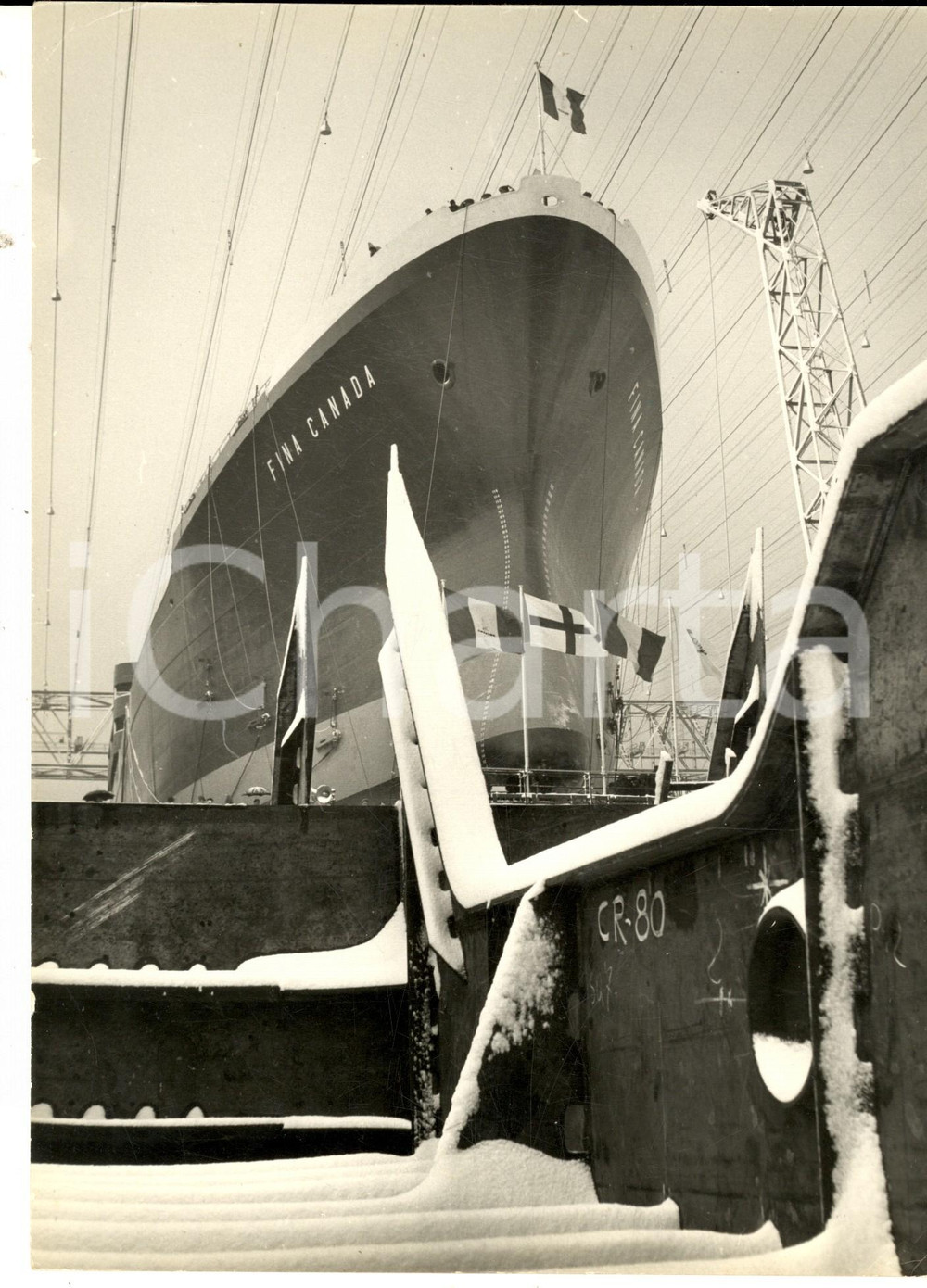 Fotografia d epoca originale 1957 SESTRI PONENTE GE Varo della petroliera FINA CANADA Foto 18x24 cm 1