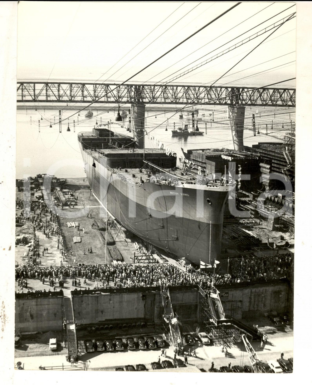 Fotografia d epoca originale 1959 Cantieri SESTRI PONENTE Varo della petroliera BRITISH SIGNAL Foto 20x24 cm 1