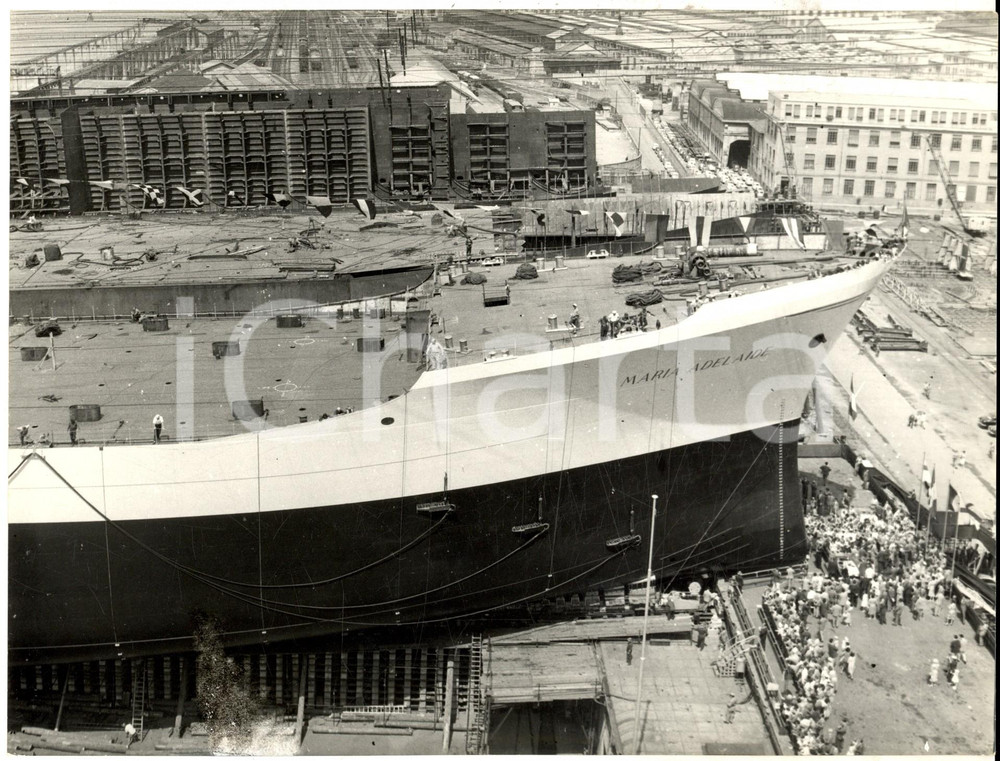 Fotografia d epoca originale 1959 Cantieri SESTRI PONENTE Folla al varo della motonave MARIA ADELAIDE Foto 1