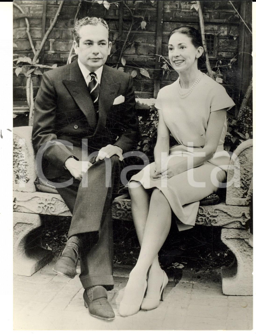 Fotografia d epoca originale 1963 LONDON Ritratto di Robert ARIA con la moglie Margot FONTEYN Foto 13x18 1