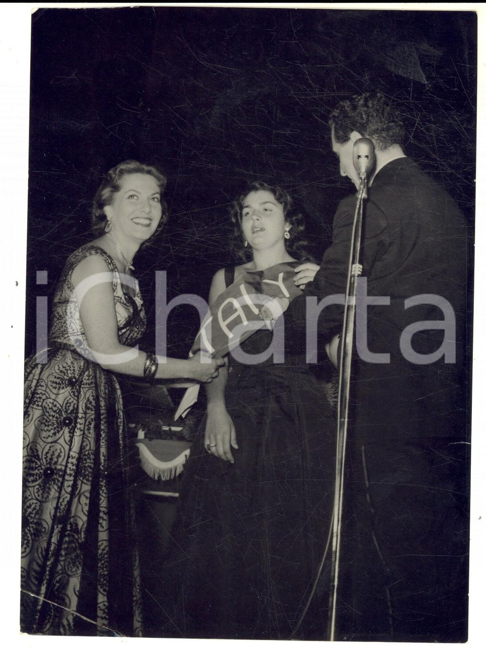 Fotografia d epoca originale 1955 PALERMO Franca INCORVAIA eletta candidata italiana a MISS MONDO Foto 13x18 1