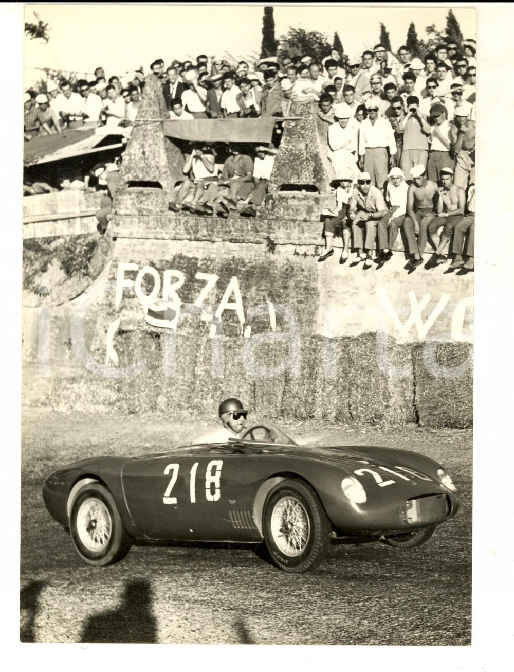 Fotografia d epoca originale 1956 AUTOMOBILISMO BOLOGNA SAN LUCA Il vincitore Giulio CABIANCA Foto 13x18 1