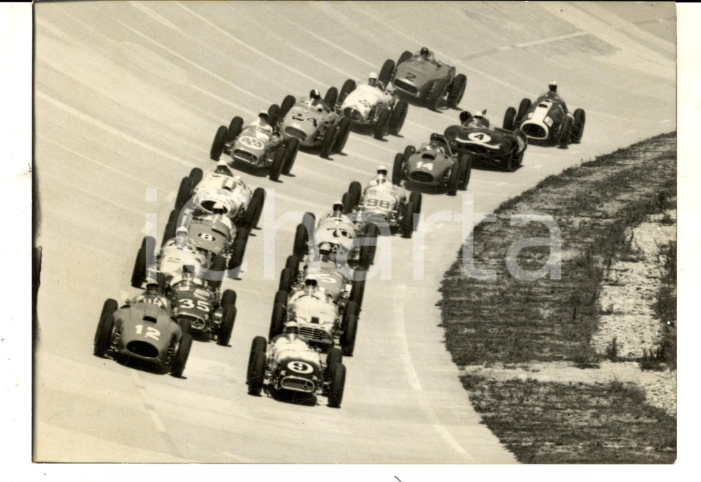 Fotografia d epoca originale 1958 AUTOMOBILISMO MONZA 500 MIGLIA Il giro d onore Foto 18x13 cm 1