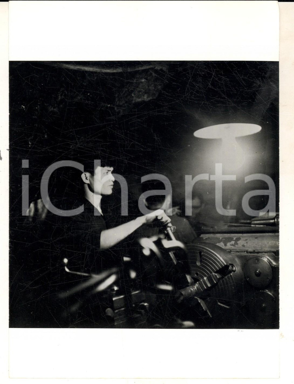 Fotografia d epoca originale 1973 CAM PHA VIETNAM Minatori nelle grotte nonostante i bombardamenti Foto 1