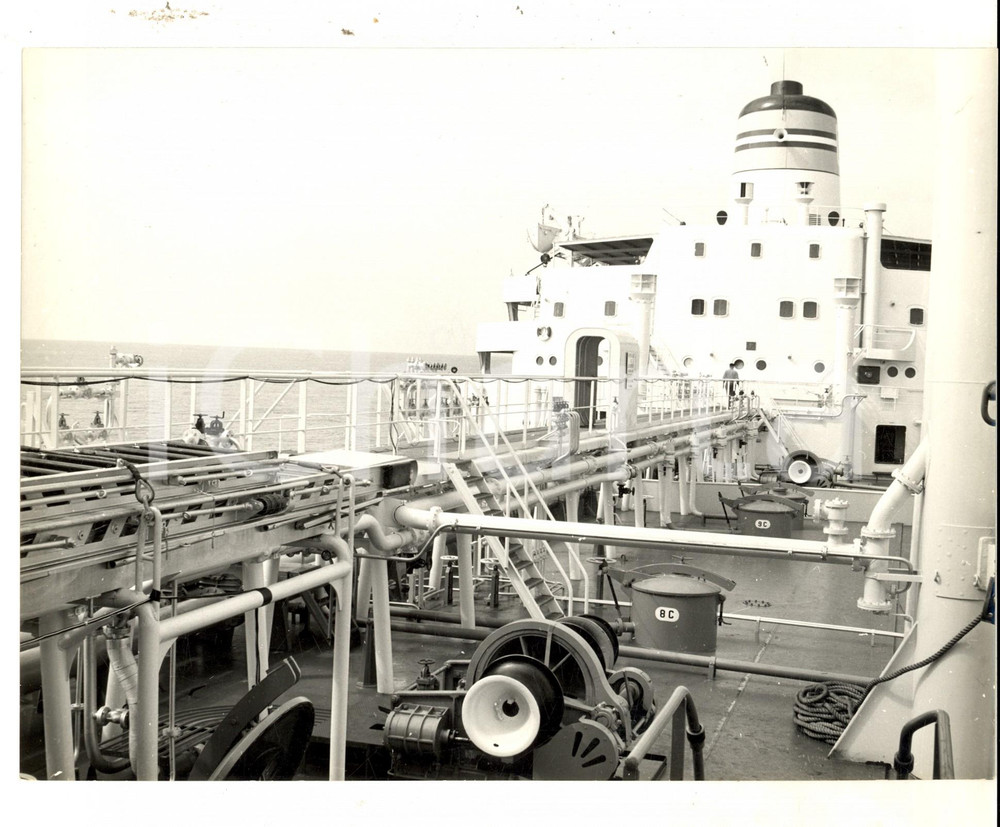 Fotografia d epoca originale 1959 GENOVA Motonave AGIP GELA durante le prove macchina Foto 24x20 cm 1