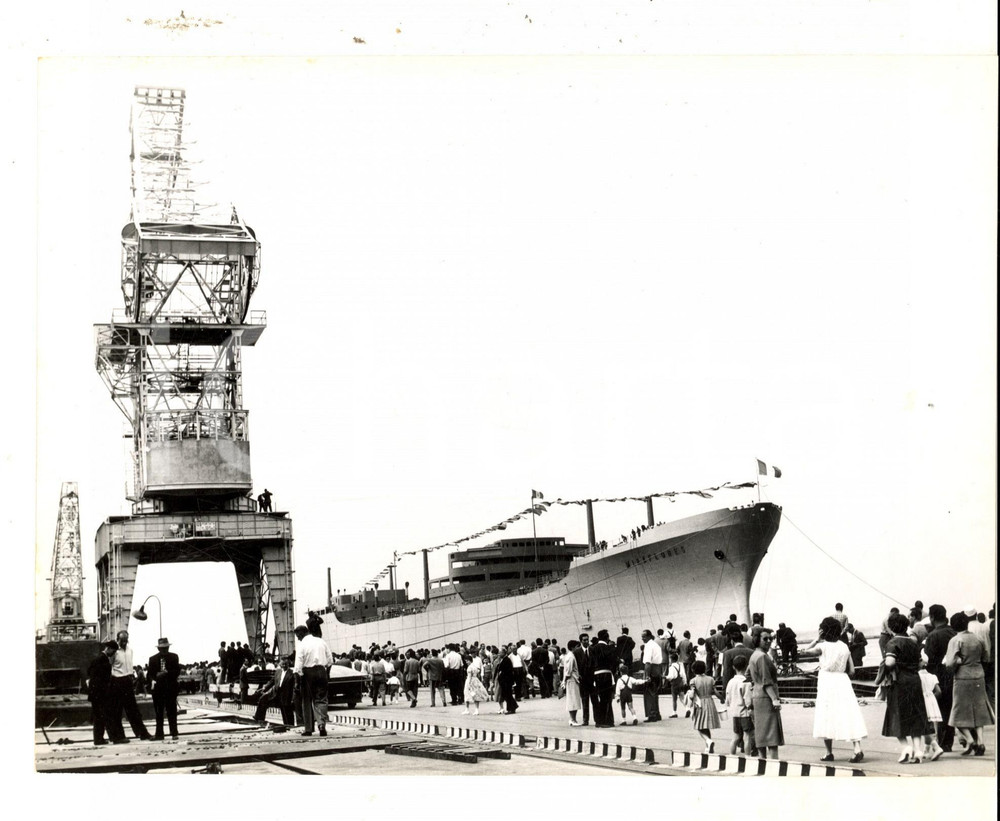 Fotografia d epoca originale 1955 Cantieri SESTRI PONENTE Varo motonave MIRAFLORES  Foto 24x18 cm 1
