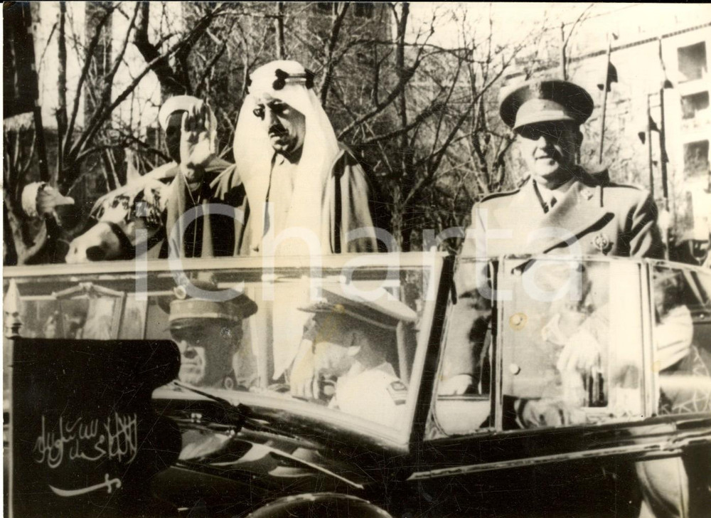 Fotografia d epoca originale 1957 MADRID Generale Francisco FRANCO con re SAUD D ARABIA in visita Foto 18x14 1