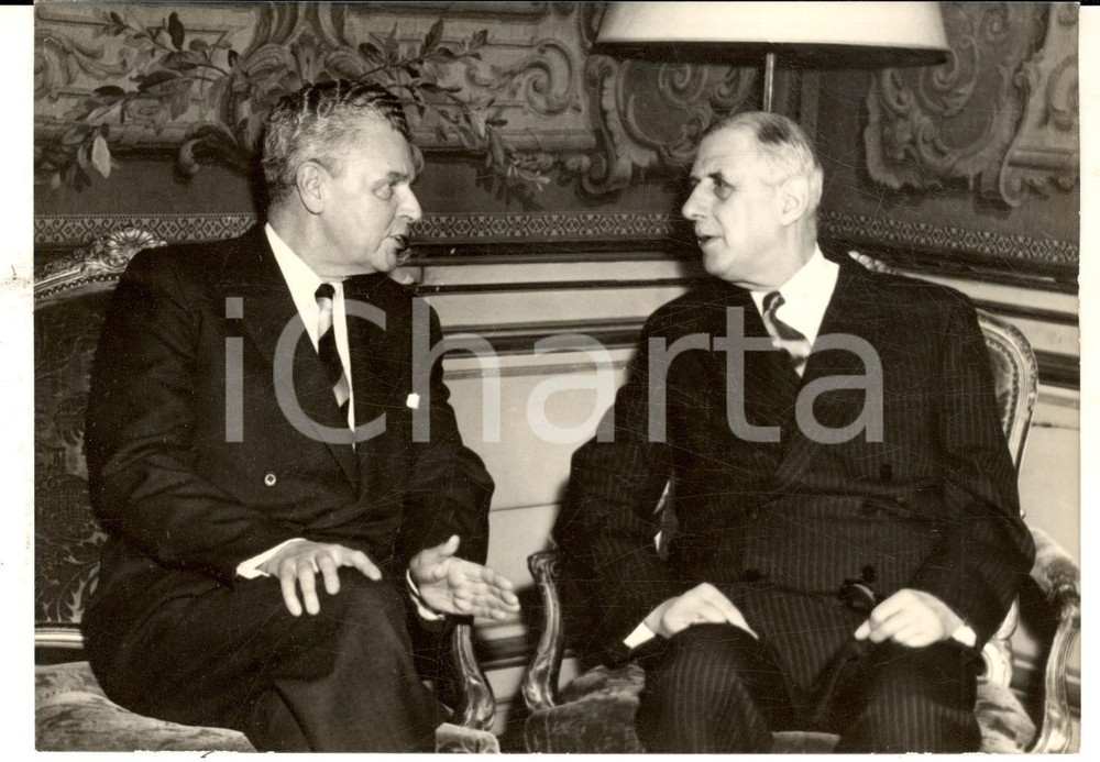 Fotografia d epoca originale 1958 PARIS Charles DE GAULLE incontra John DIEFENBAKER premier CANADA Foto 1