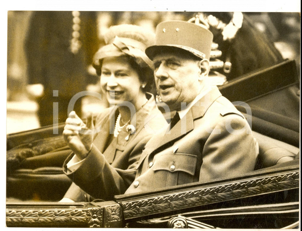 Fotografia d epoca originale 1960 LONDON Queen Elizabeth driving with president Charles DE GAULLE Foto 1