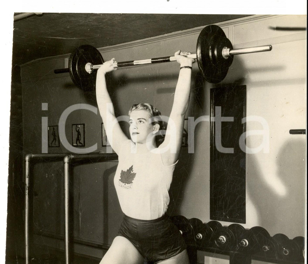 Fotografia d epoca originale 1955 TORONTO Jackie MacDONALD training to be world s strongest woman Photo 1