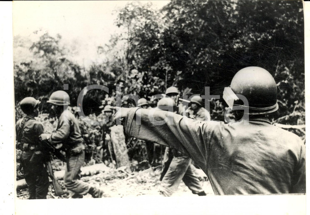 Fotografia d epoca originale 1962 GUERRA DEL VIETNAM Caccia ai ribelli nella zona dei vietcong Foto 1