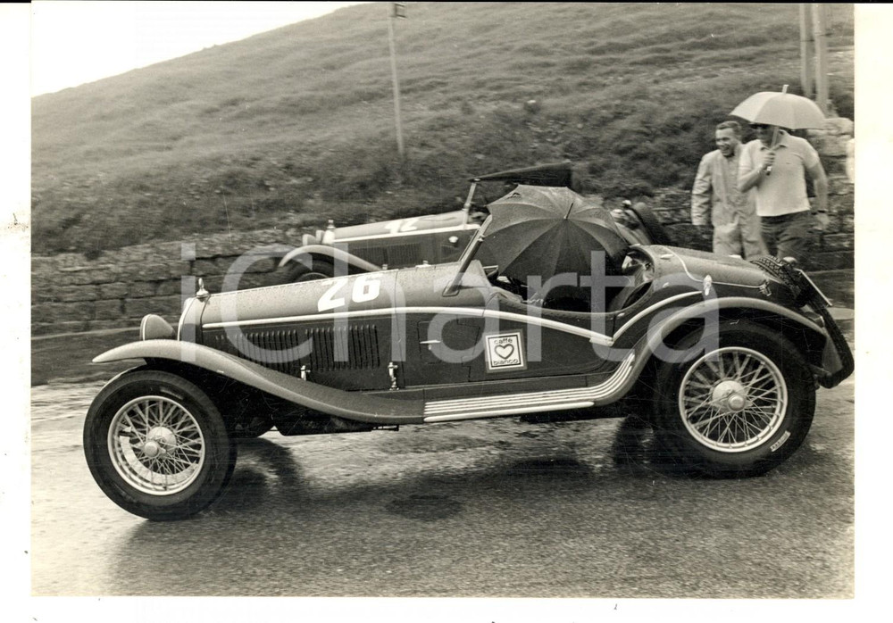 Fotografia d epoca originale 1968 MILLE MIGLIA PASSO della FUTA Vettura di Corrado CUPELLINI Foto 18x13 1