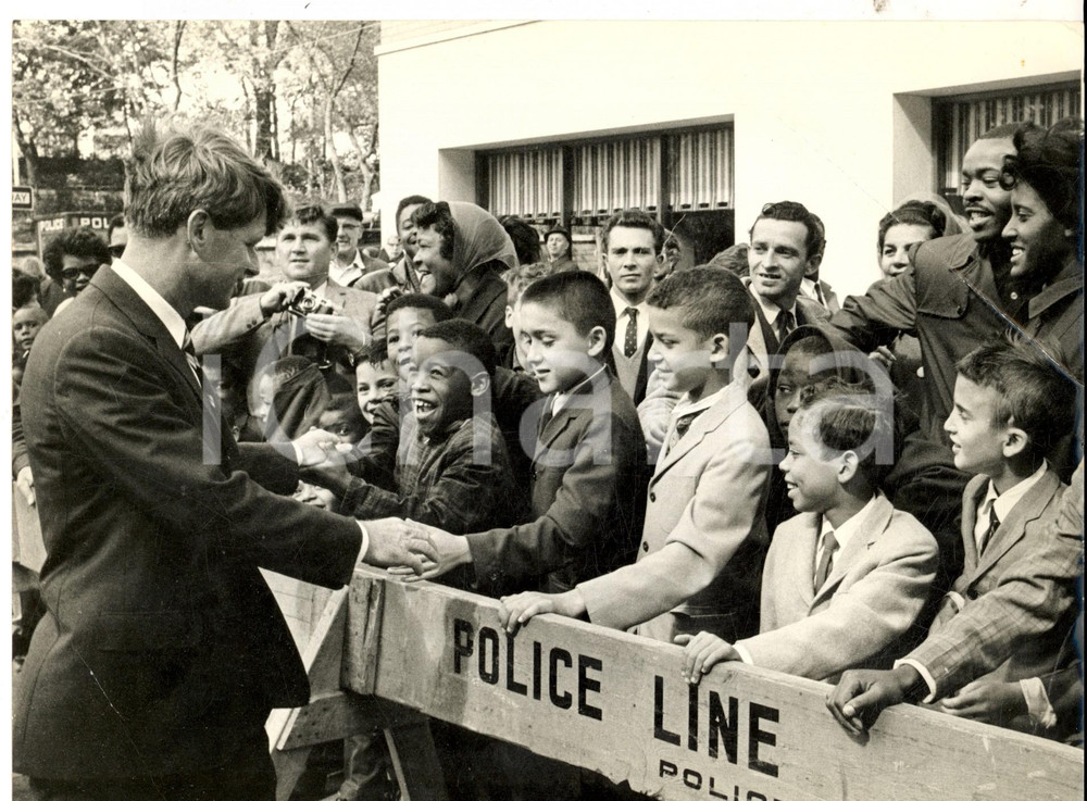 Fotografia d epoca originale 1968 NEW YORK Robert KENNEDY alla parata per Cristoforo Colombo Foto DANNEGGIATA 1