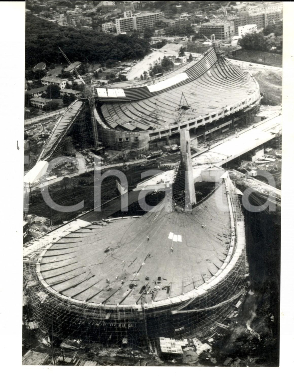 Fotografia d epoca originale 1964 OLIMPIADI DI TOKYO Il ginnasio nazionale di YOYOGI in preparazione Foto 1